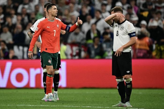Disoraki Nama Messi, Ronaldo Beri Balasan Menohok ke Fans Jerman